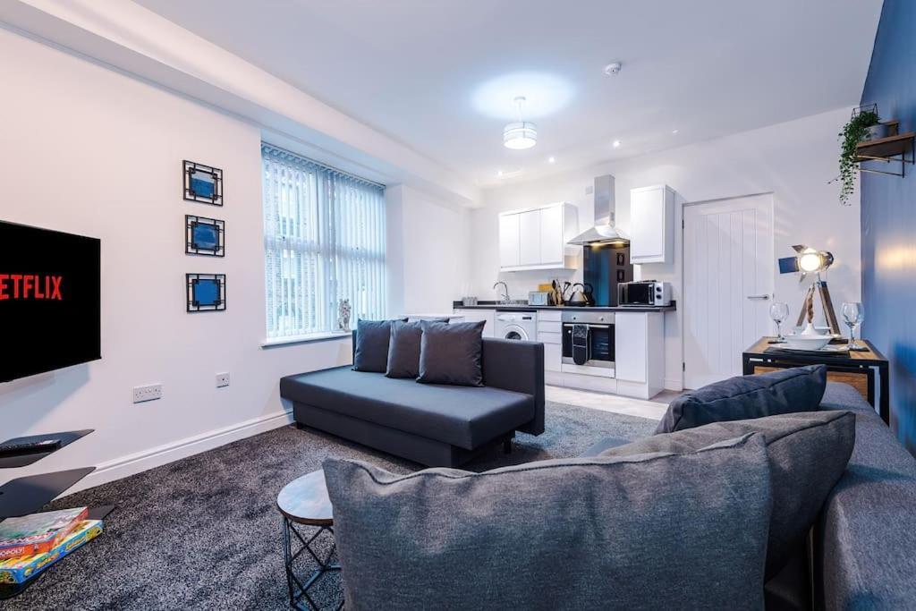 Charming Apartments - Rocky Ln Chambers Flat 2 리버풀 외부 사진
